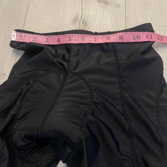 CANARI Padded Cycling Spandex Shorts Size M - Picture 4 of 10